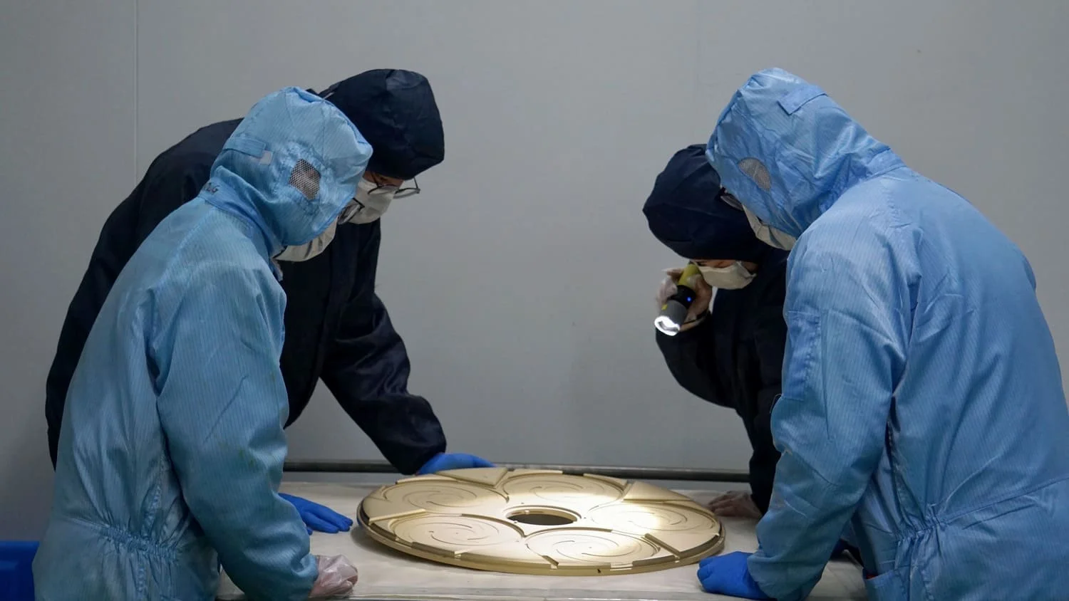 Dobrodošli kupci, da obiščejo Veteksemicon's SiC prevleka/ TAC prevleka in Epitaxy Process Factory
