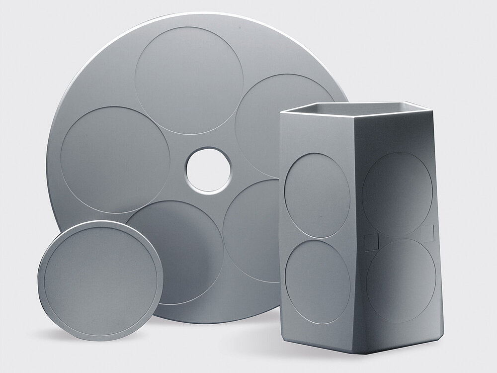 Razvoj CVD-SiC od tankoslojnih premazov do razsutih materialov